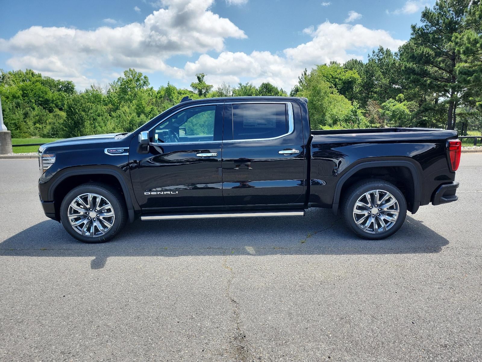 2026 GMC Sierra 1500 Crew Cab Short Box 4-Wheel Drive Denali
