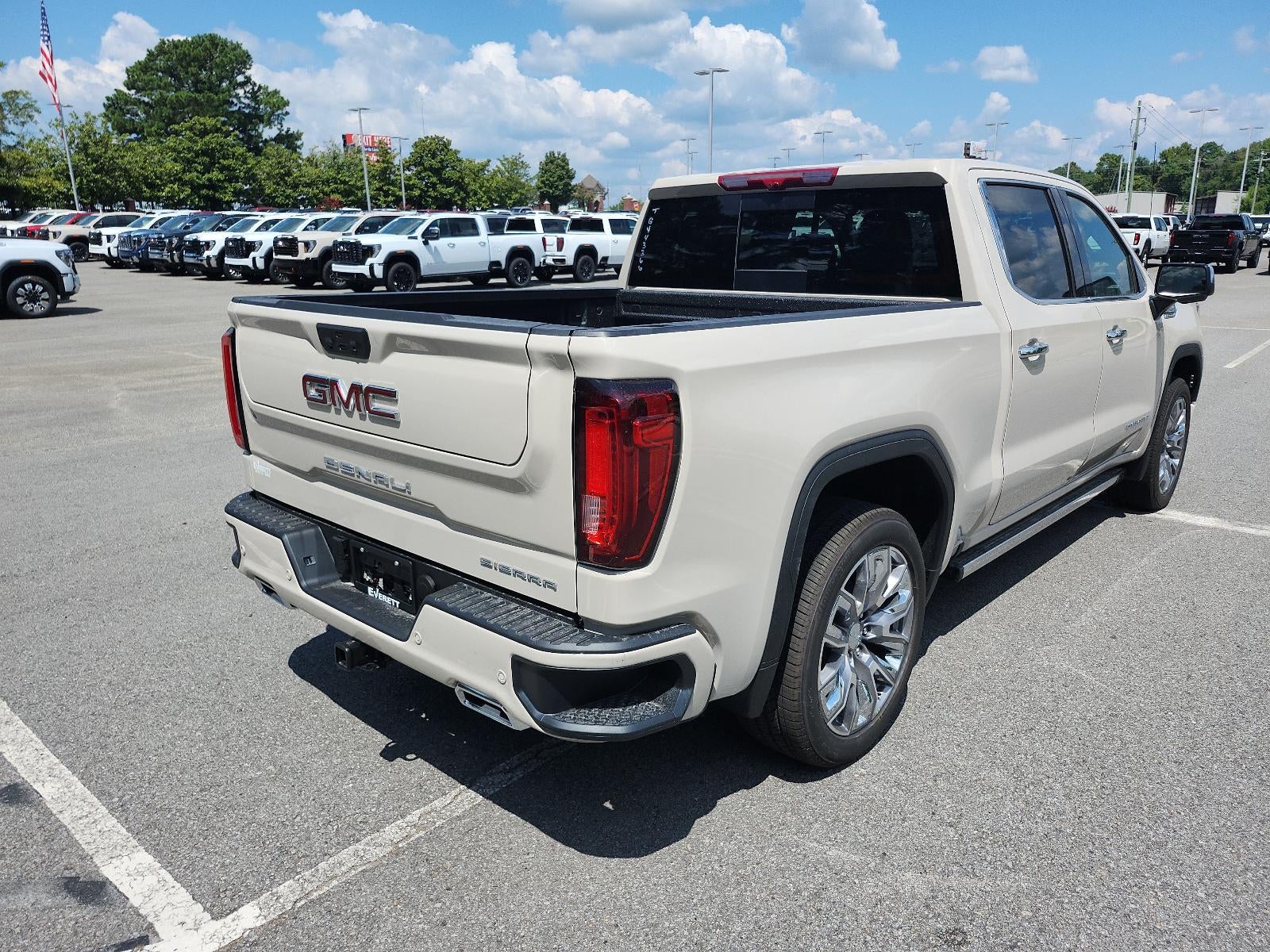 2026 GMC Sierra 1500 Crew Cab Short Box 4-Wheel Drive Denali