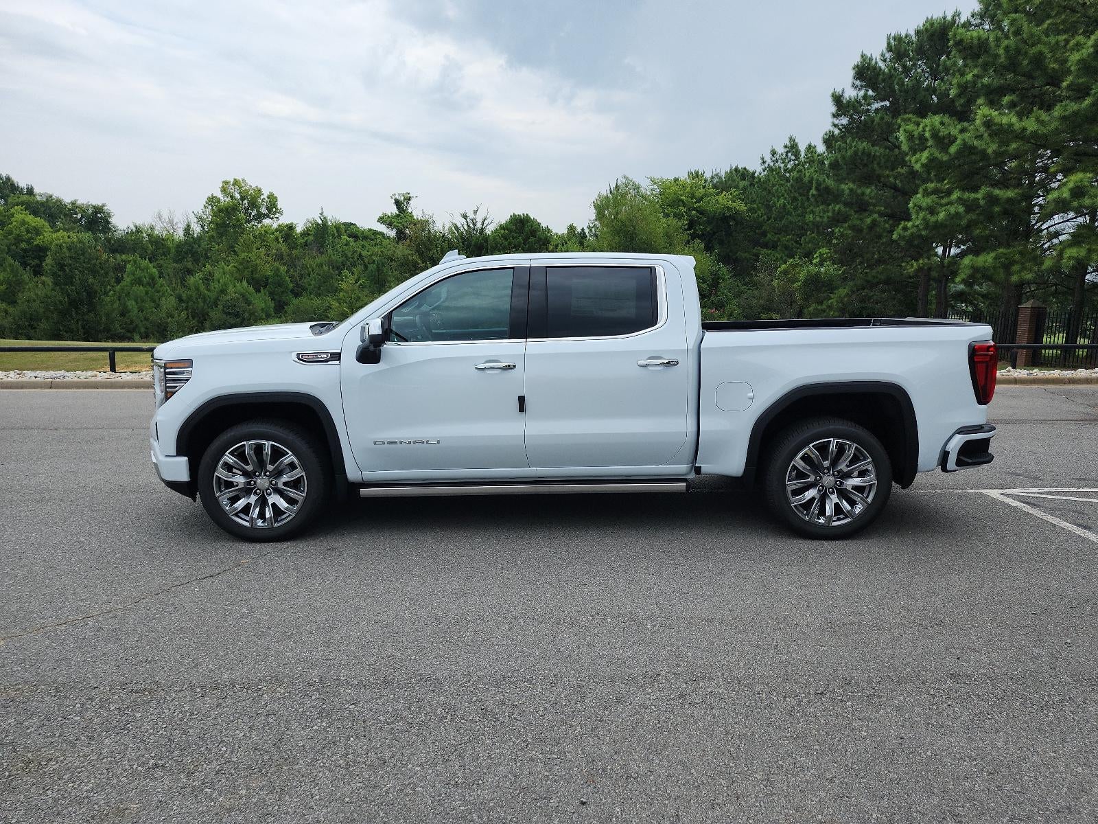 2026 GMC Sierra 1500 Crew Cab Short Box 4-Wheel Drive Denali