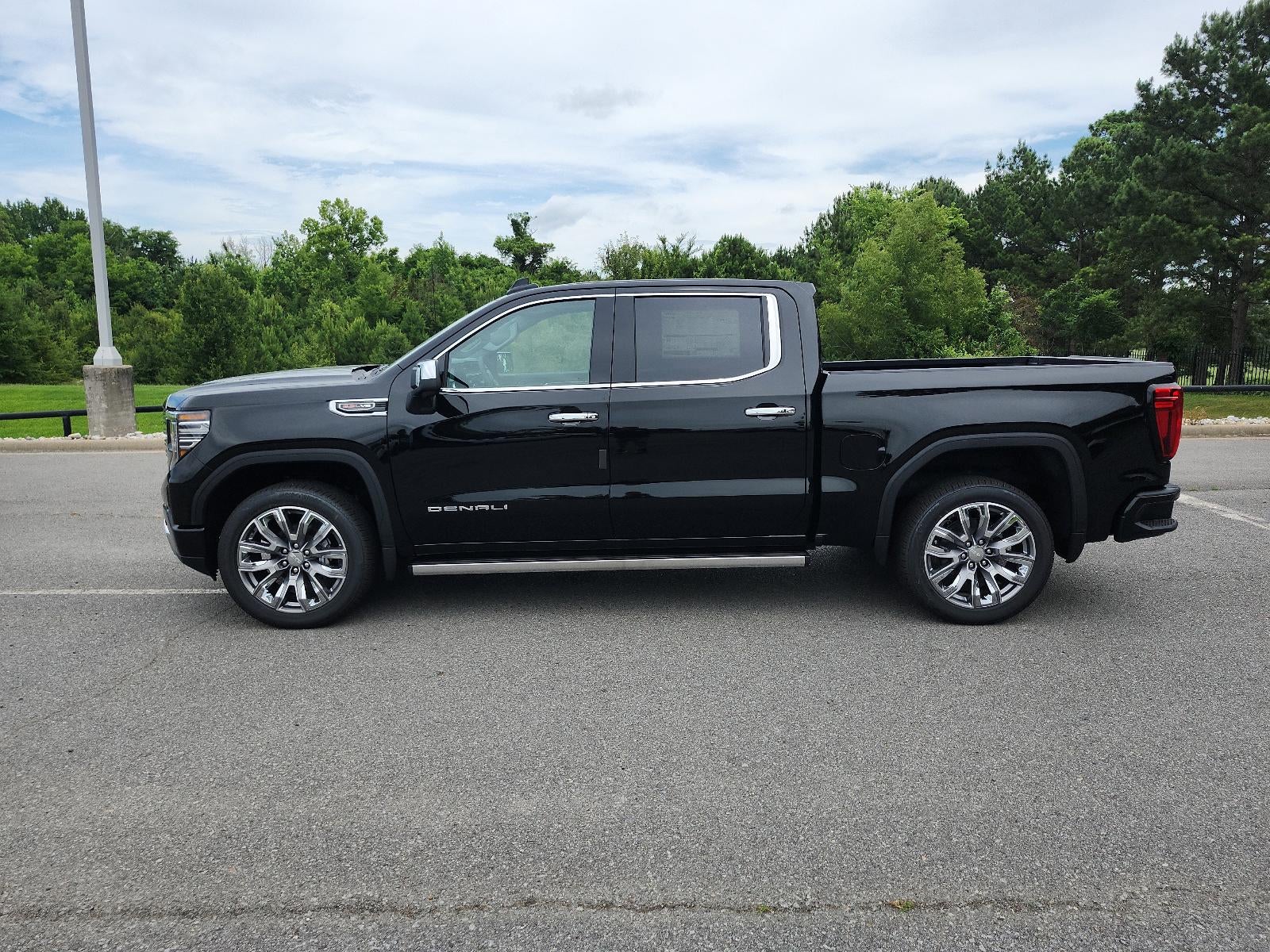2026 GMC Sierra 1500 Crew Cab Short Box 4-Wheel Drive Denali