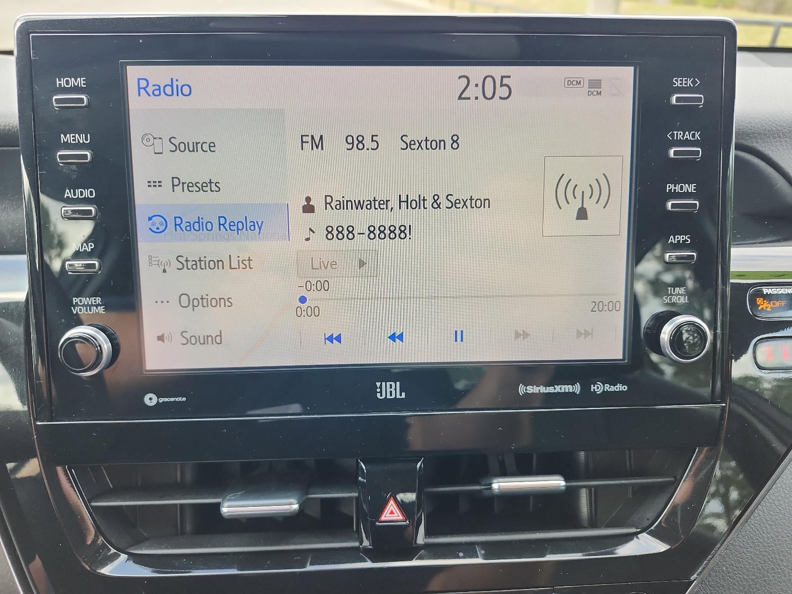 2023 Toyota Camry Hybrid XLE