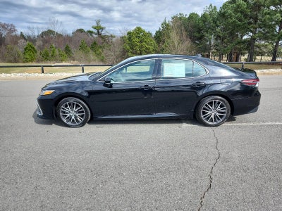 2023 Toyota Camry Hybrid XLE