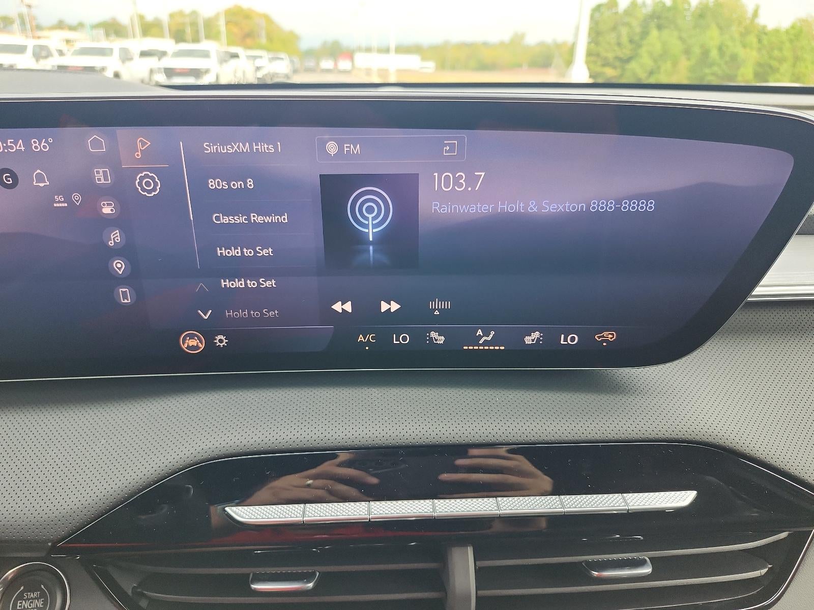 2027 Buick Enclave 4dr Preferred w/1SD