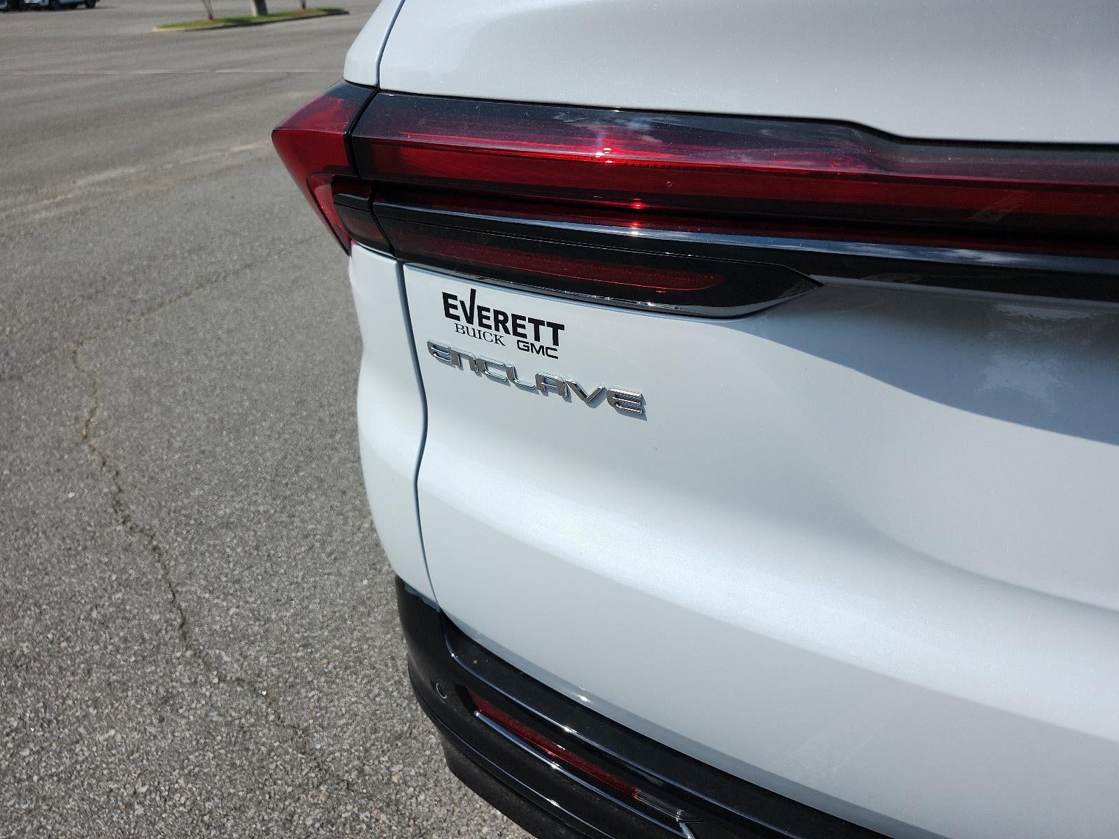 2026 Buick Enclave 4dr Sport Touring