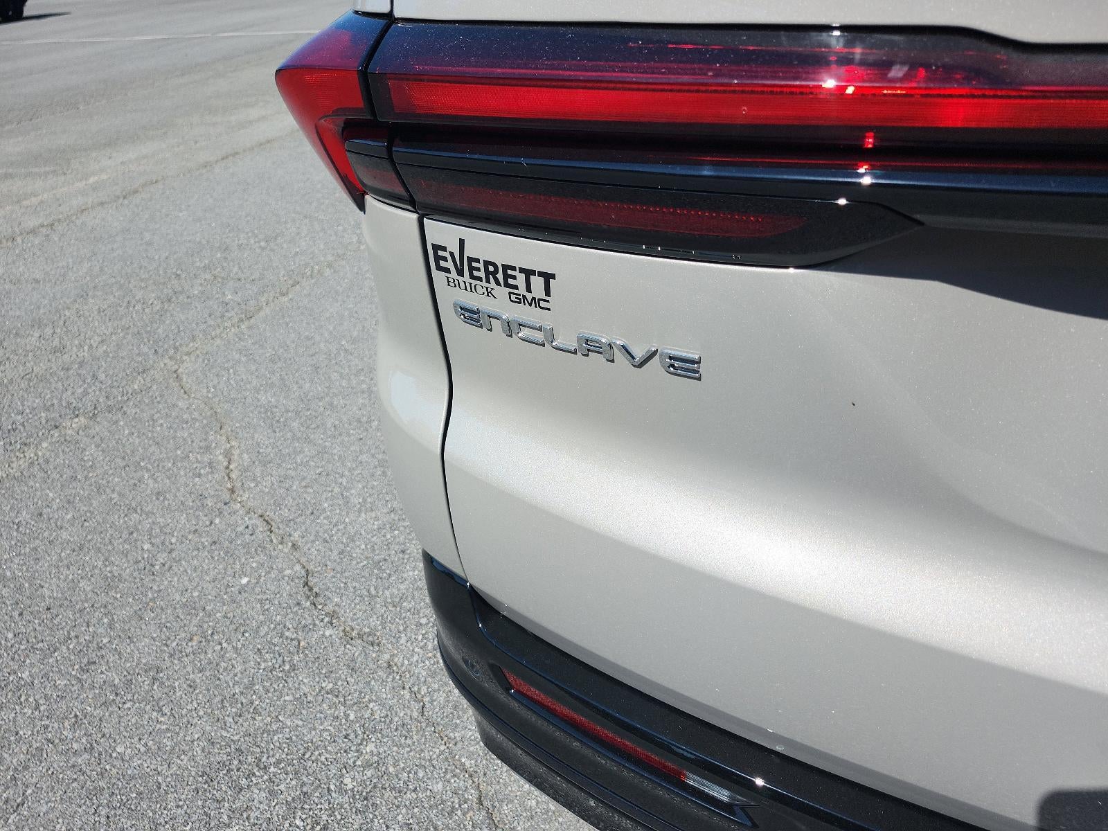 2026 Buick Enclave 4dr Sport Touring