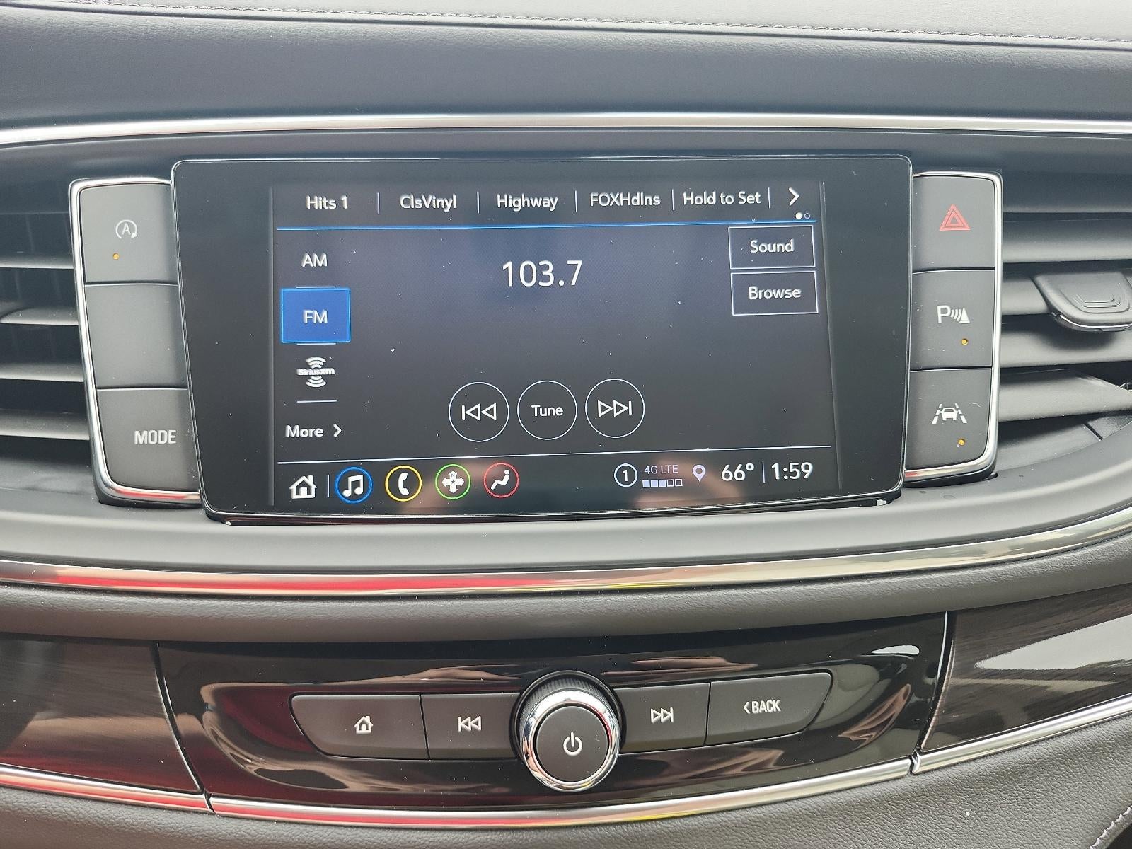 2024 Buick Enclave Essence