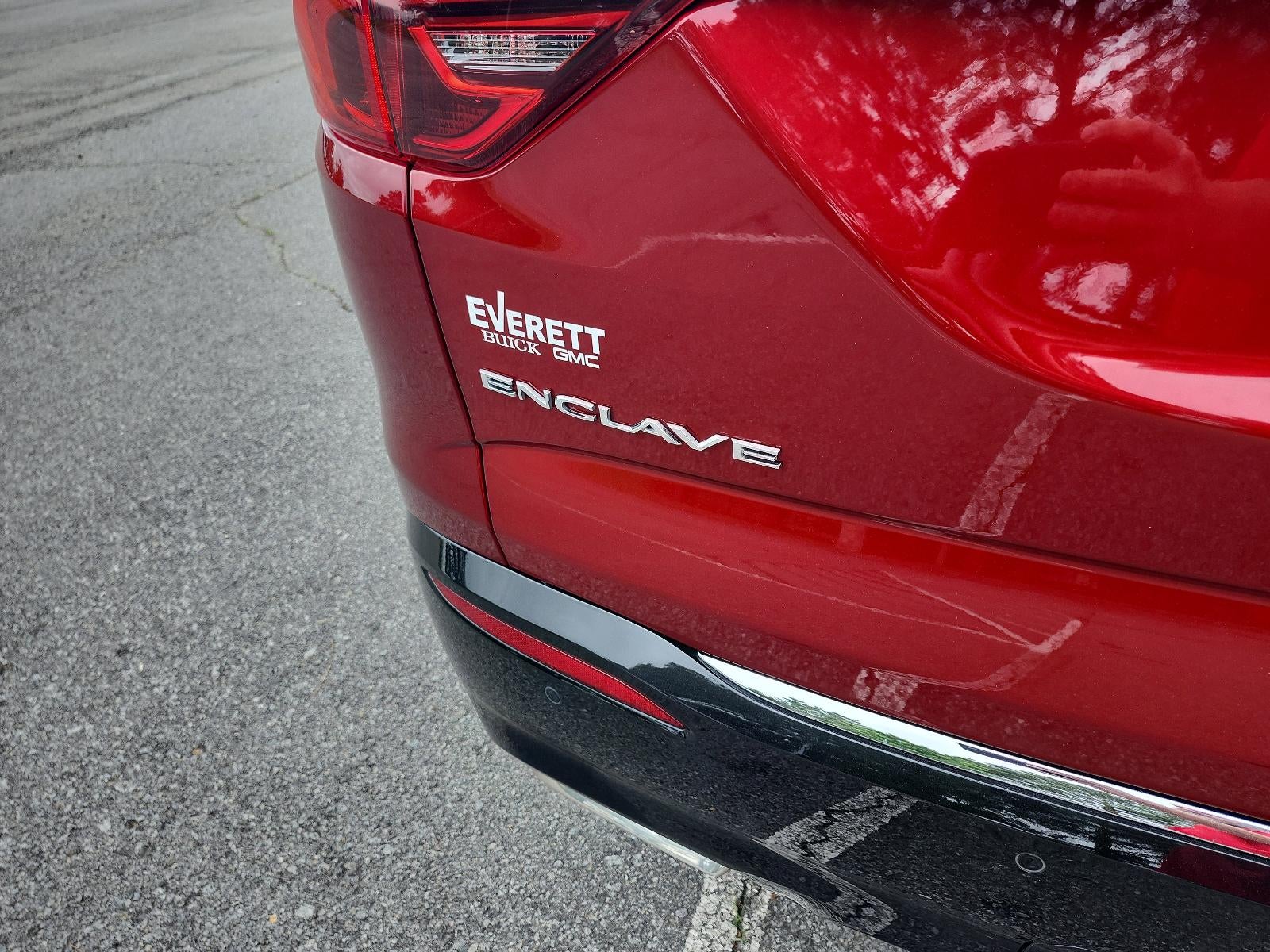 2024 Buick Enclave Essence