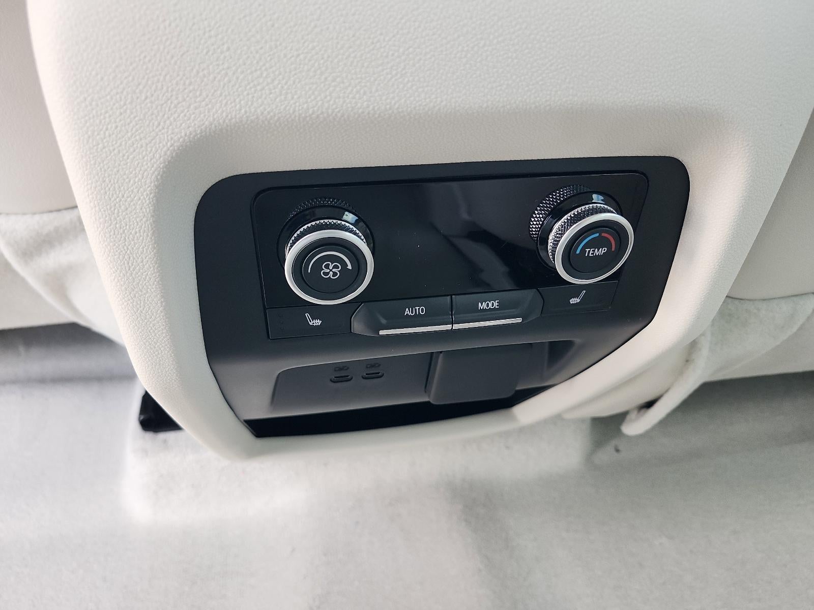 2026 Buick Enclave 4dr Avenir