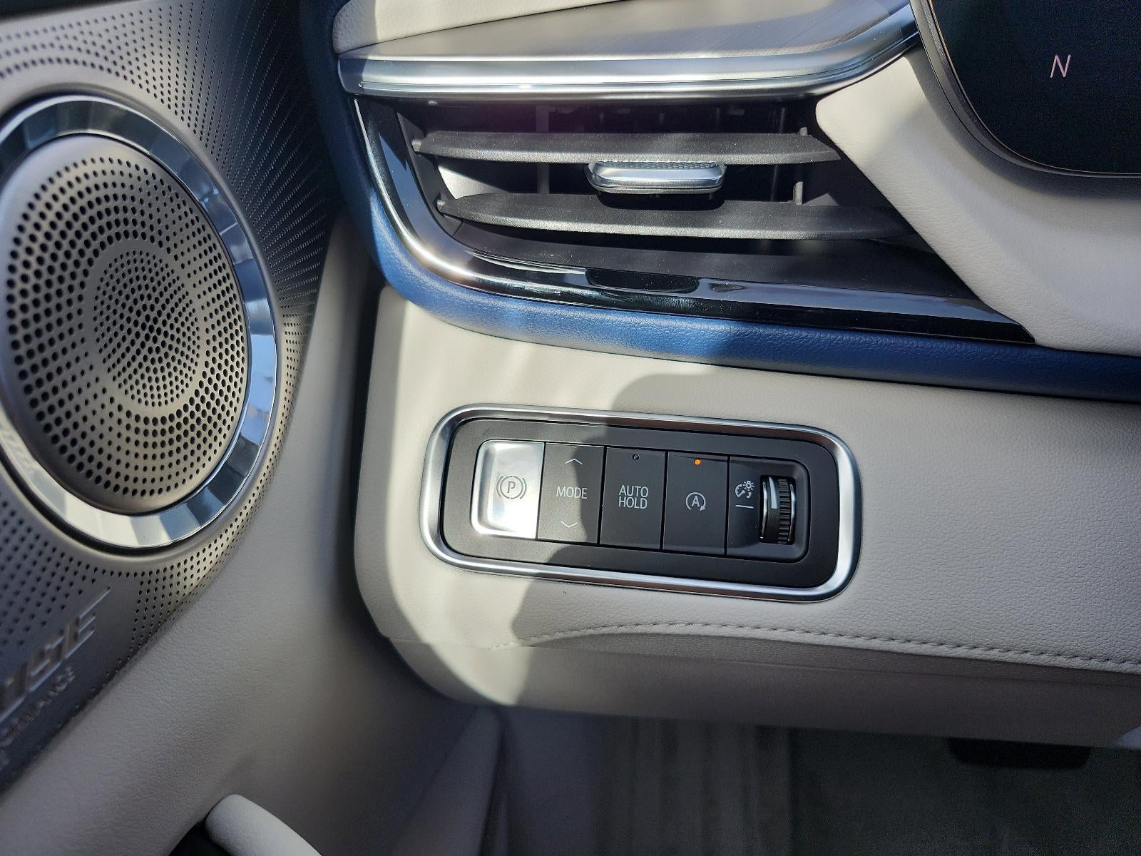 2026 Buick Enclave 4dr Avenir