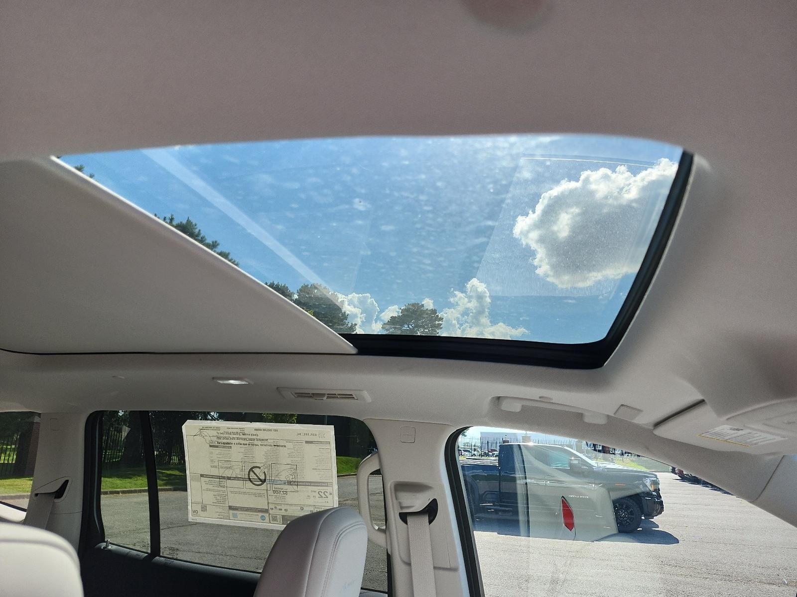 2027 Buick Enclave 4dr Avenir