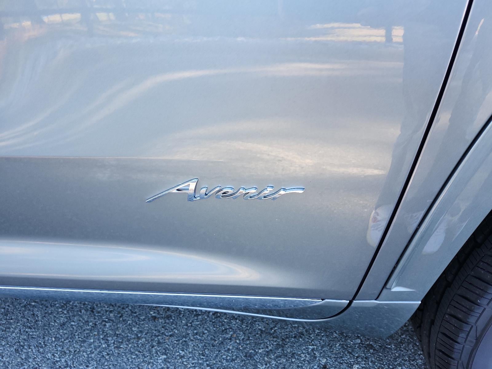 2026 Buick Enclave 4dr Avenir