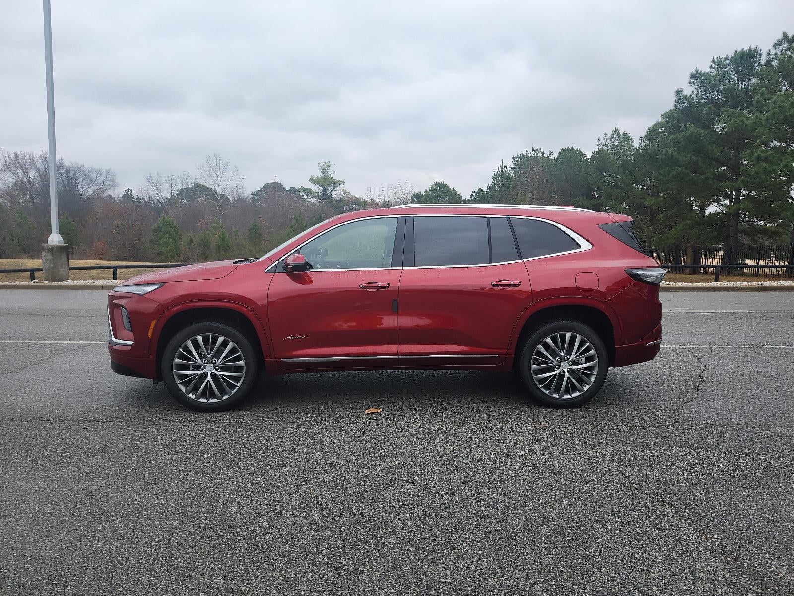 2026 Buick Enclave 4dr Avenir