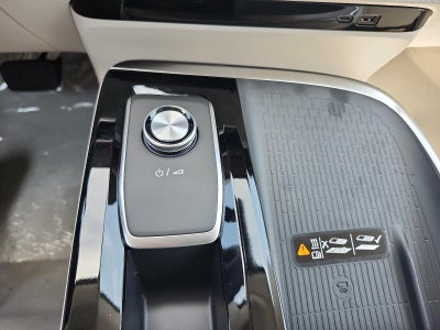 2027 Buick Enclave 4dr Avenir