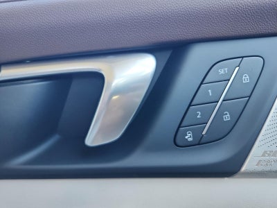 2026 Buick Enclave 4dr Avenir