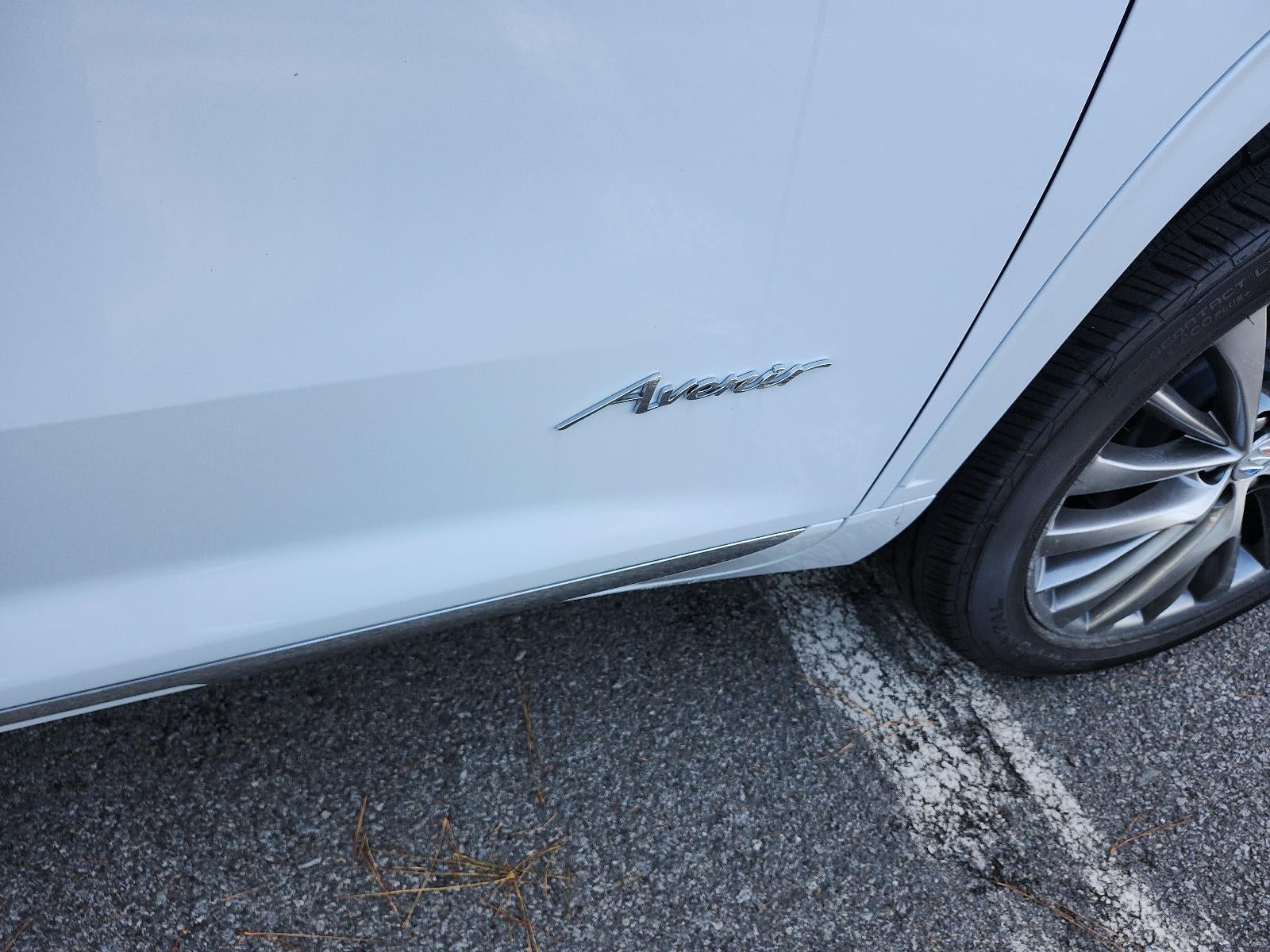 2026 Buick Enclave 4dr Avenir