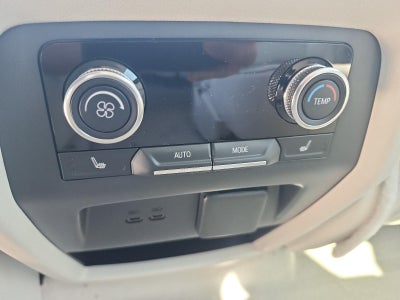 2027 Buick Enclave 4dr Avenir