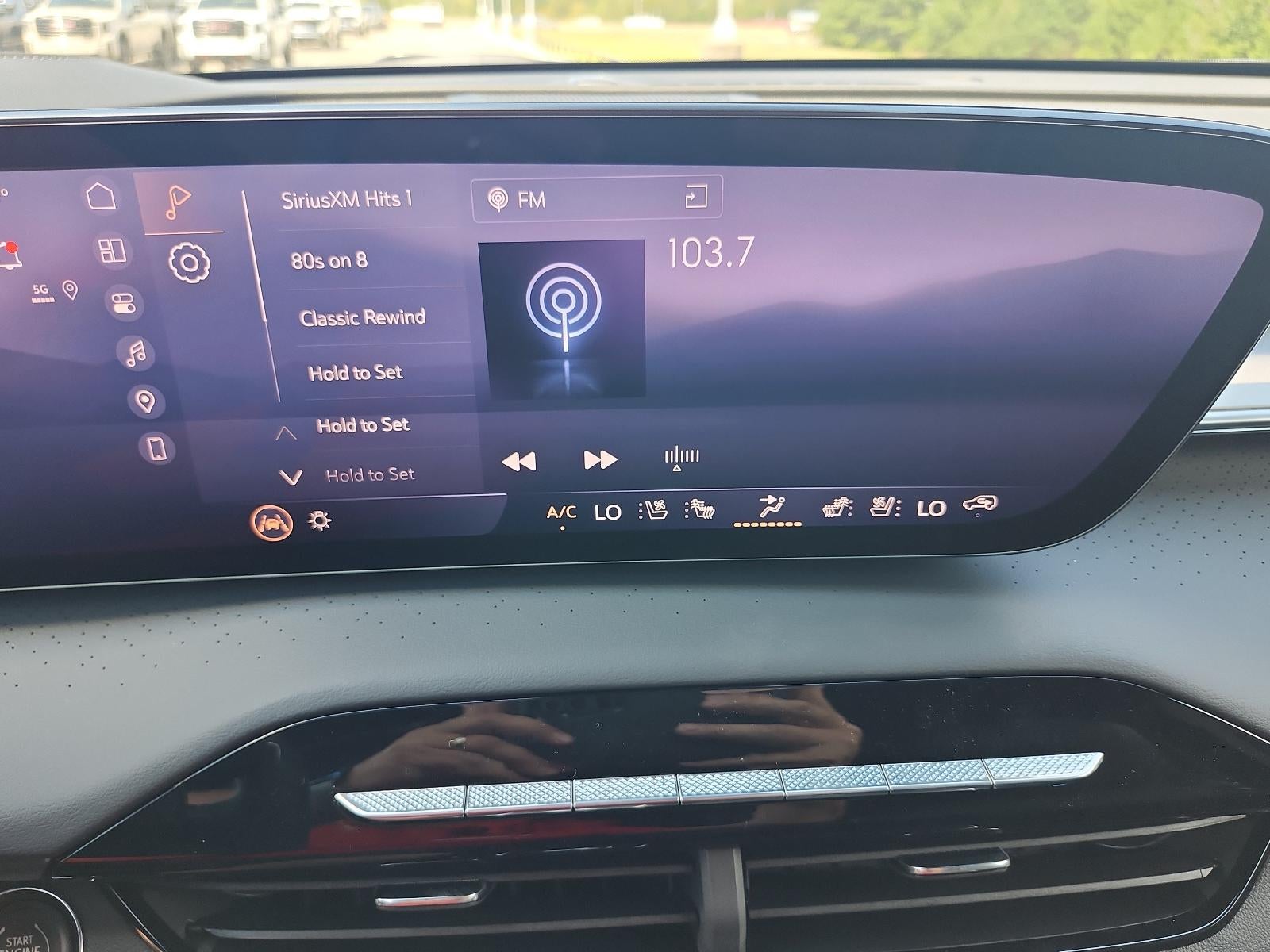 2027 Buick Enclave 4dr Avenir