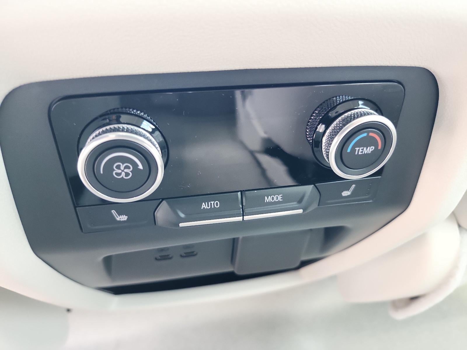 2027 Buick Enclave 4dr Avenir