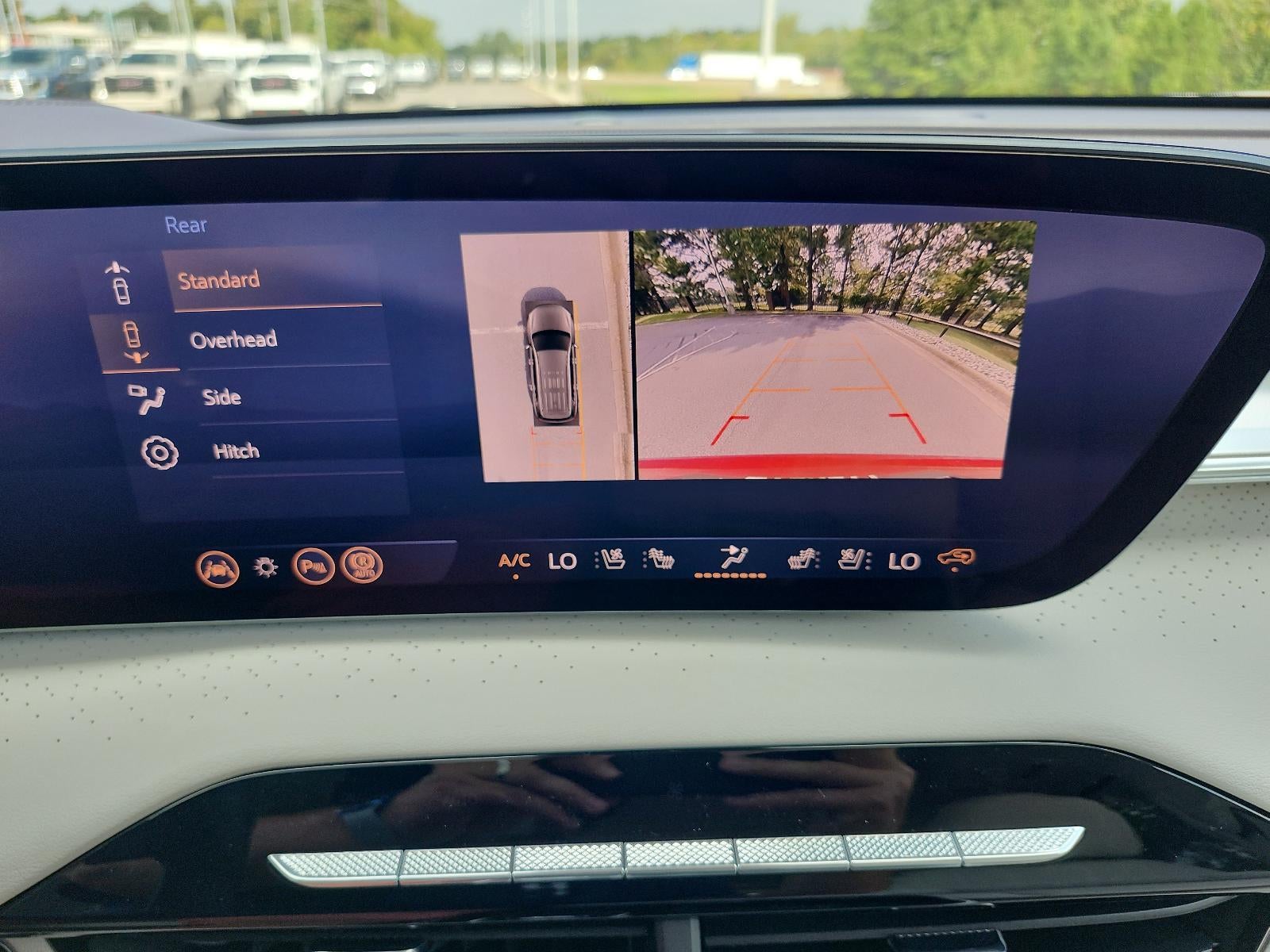 2027 Buick Enclave 4dr Avenir