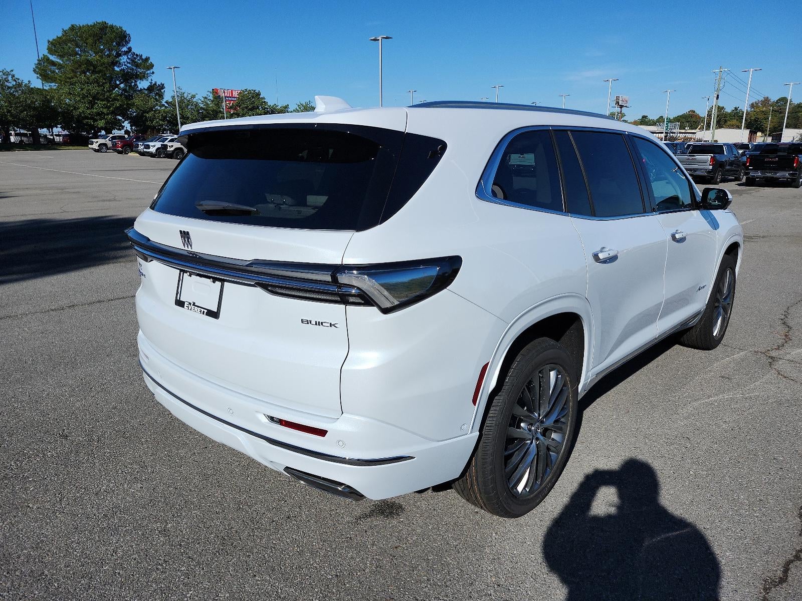 2026 Buick Enclave 4dr Avenir