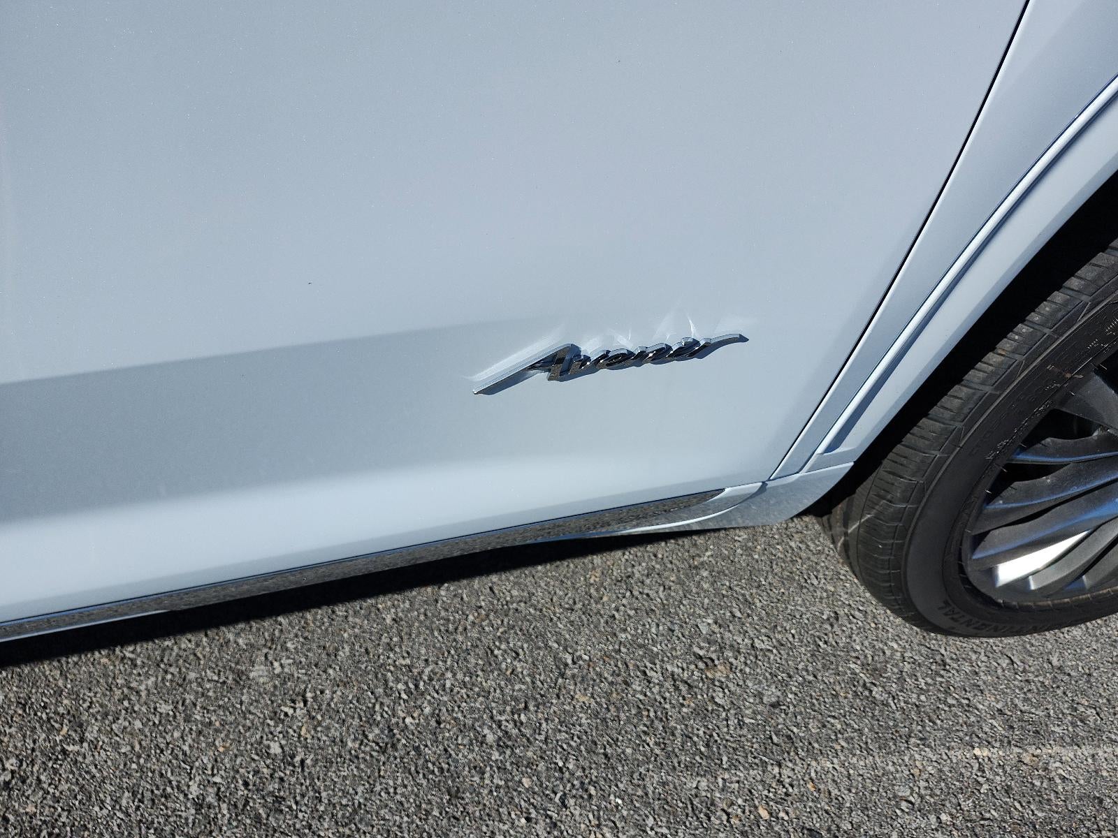 2026 Buick Enclave 4dr Avenir