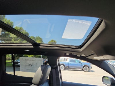 2027 Buick Enclave 4dr Avenir