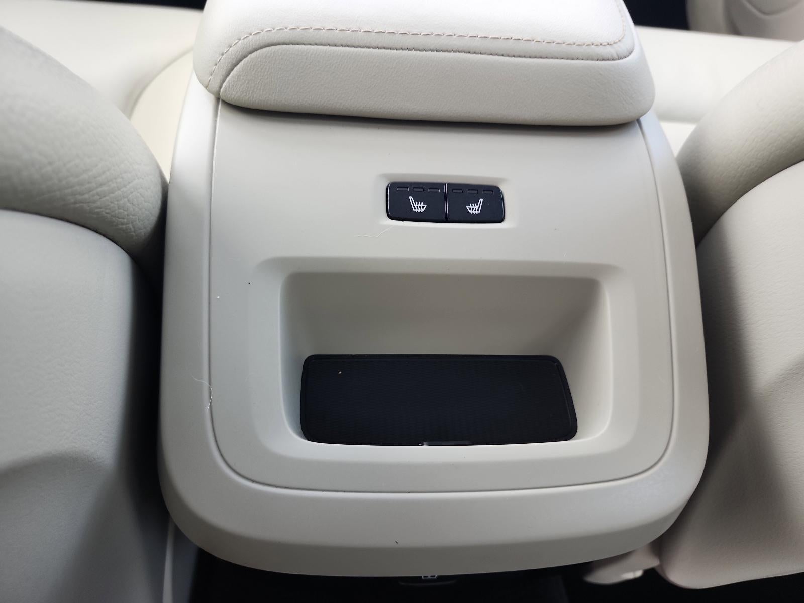 2024 Volvo S60 Plus Dark Theme