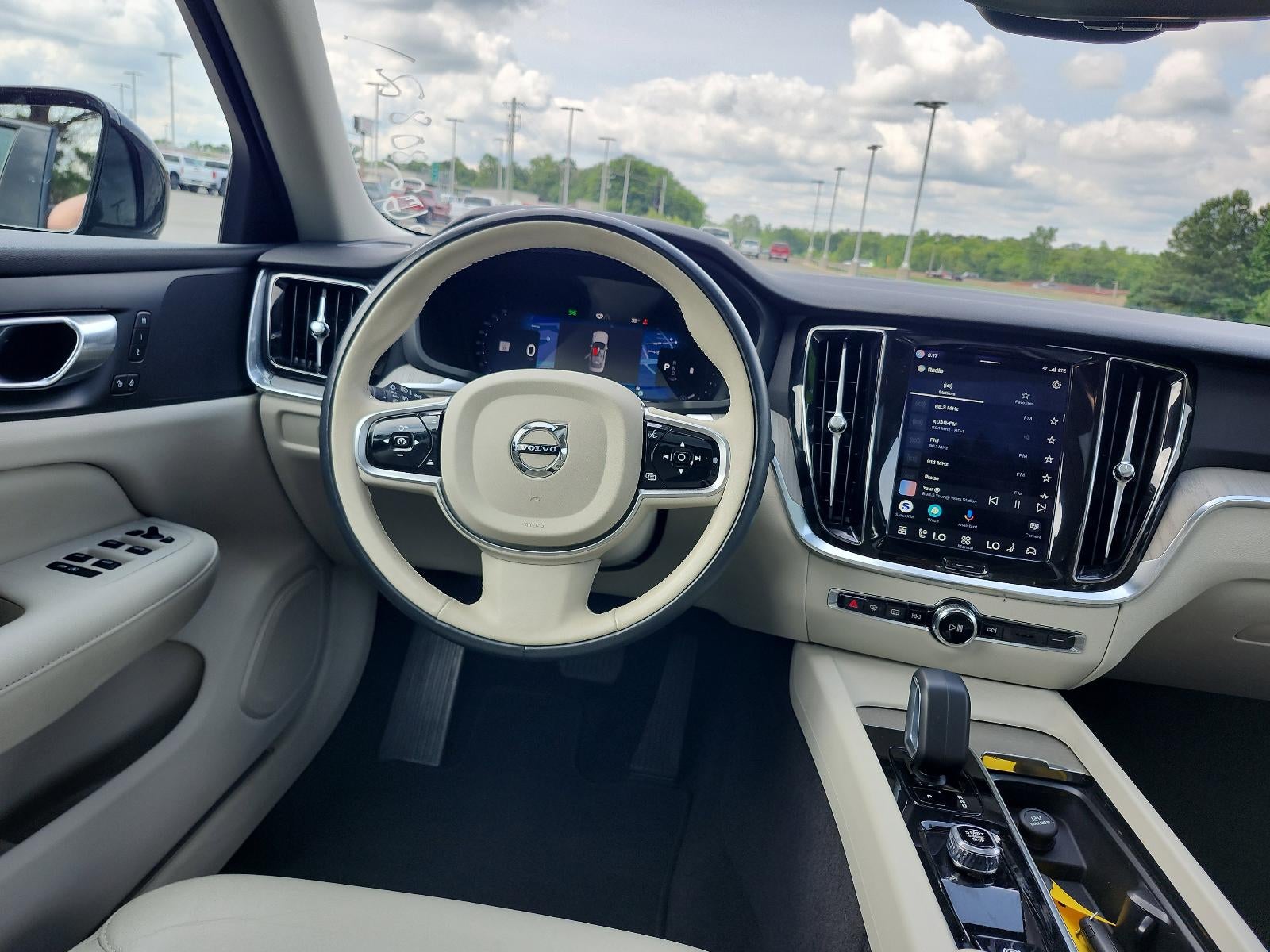 2024 Volvo S60 Plus Dark Theme