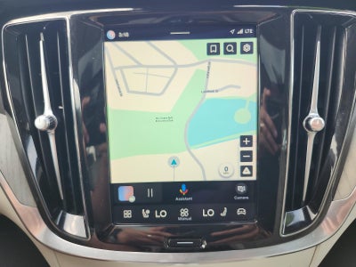 2024 Volvo S60 Plus Dark Theme