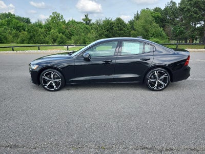 2024 Volvo S60 Plus Dark Theme