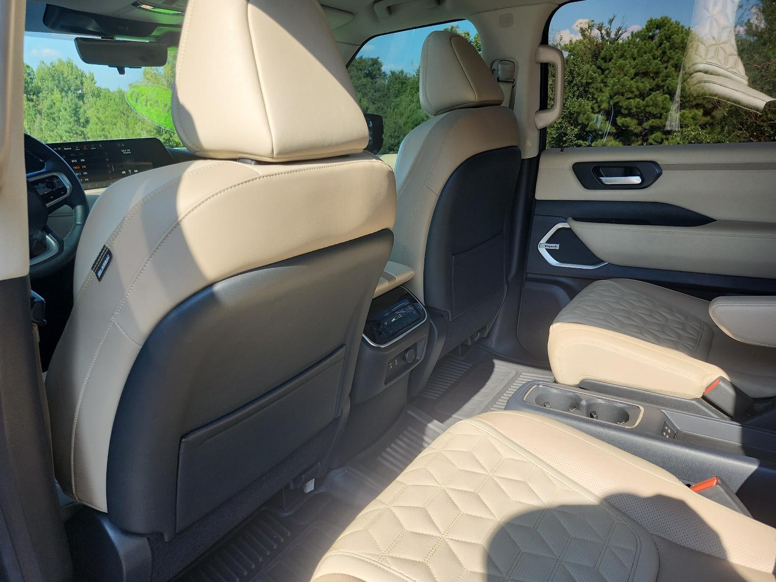 2025 Nissan Armada Platinum