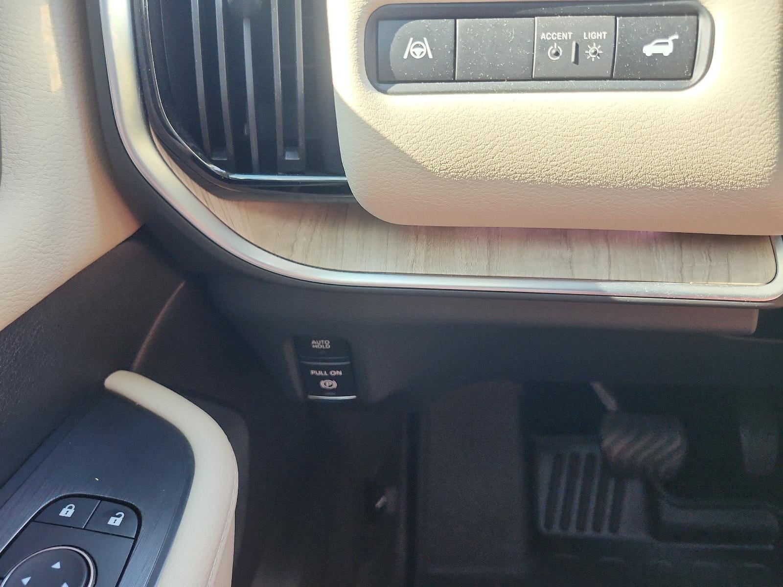 2025 Nissan Armada Platinum