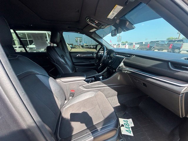 2022 Jeep Grand Cherokee Altitude