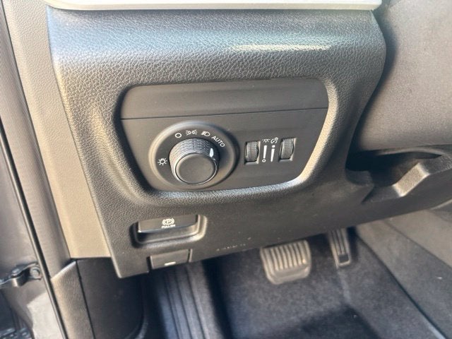 2022 Jeep Grand Cherokee Altitude