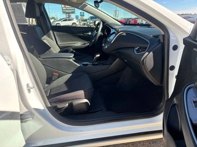 2025 Chevrolet Malibu RS