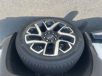 2024 Chevrolet Silverado EV RST