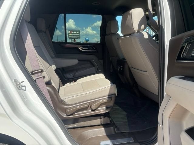 2025 GMC Yukon Elevation