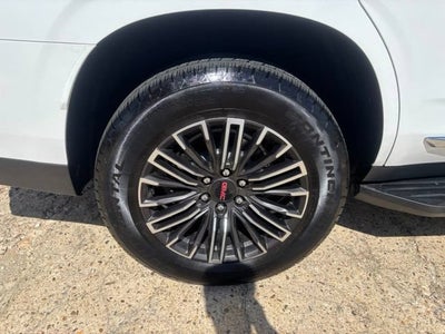 2025 GMC Yukon Elevation