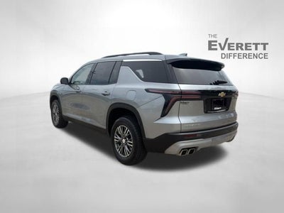 2024 Chevrolet Traverse LT