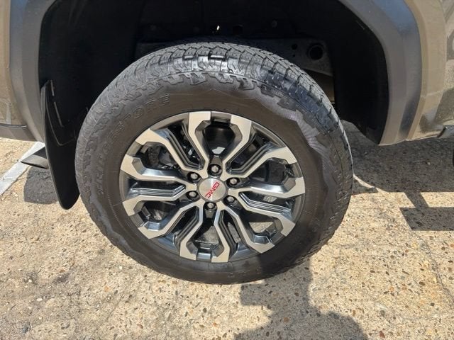 2025 GMC Canyon Denali