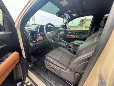 2023 GMC Canyon AT4