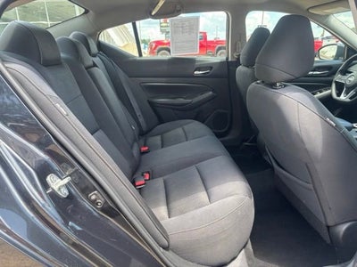2022 Nissan Altima SV FWD