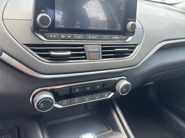 2022 Nissan Altima SV FWD
