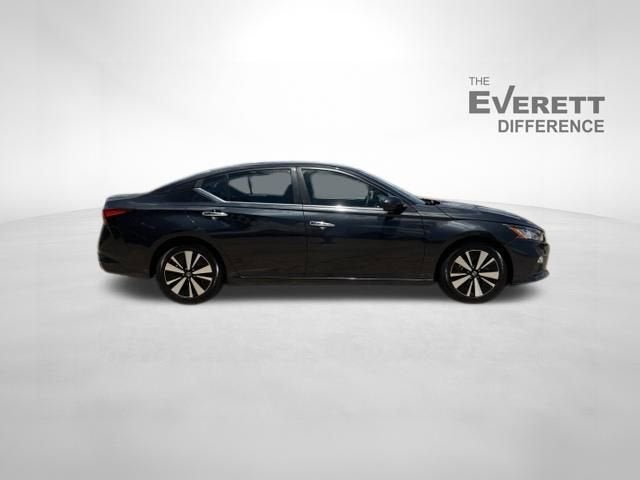 2022 Nissan Altima SV FWD