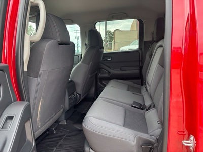 2025 Nissan Frontier Crew Cab SV 4x4