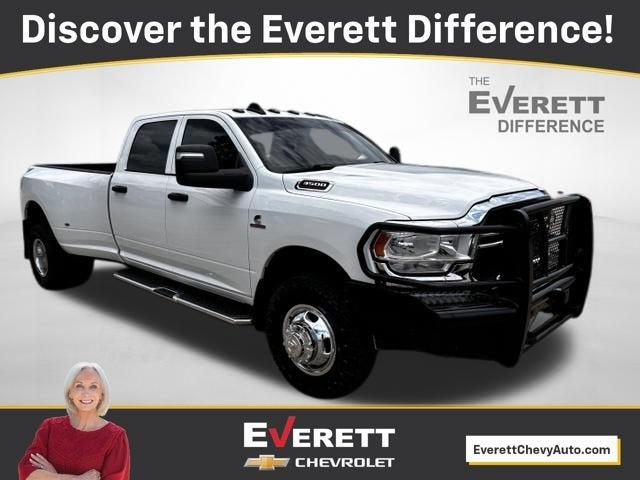 2024 RAM 3500 Tradesman Crew Cab 4x4 8' Box