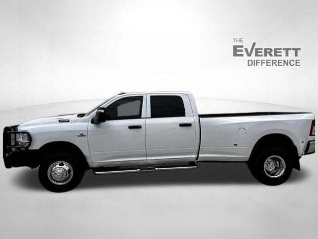 2024 RAM 3500 Tradesman Crew Cab 4x4 8' Box