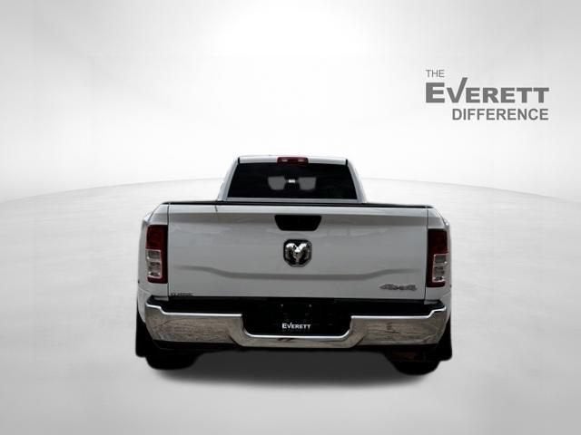 2024 RAM 3500 Tradesman Crew Cab 4x4 8' Box