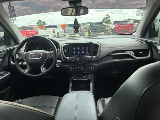 2023 GMC Terrain AT4