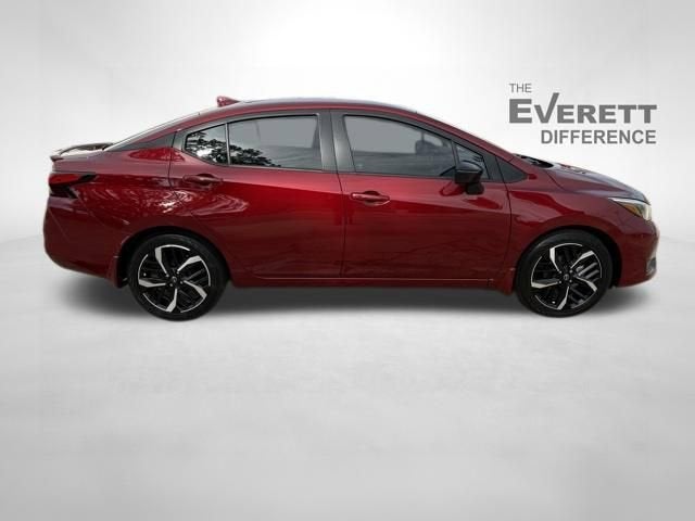 2025 Nissan Versa SR